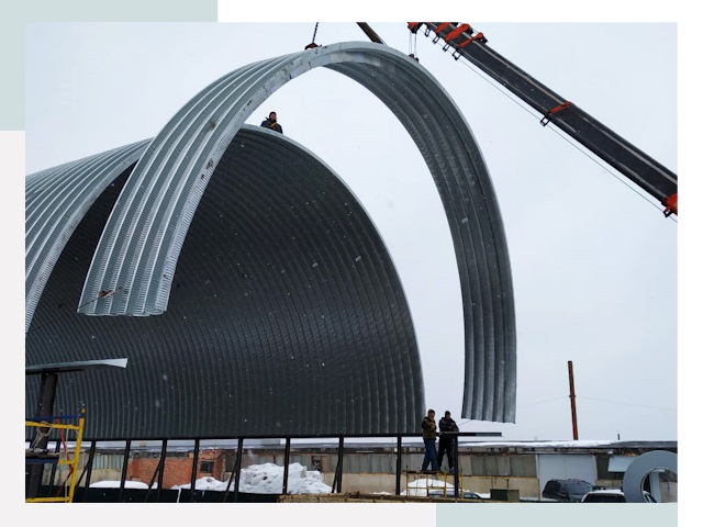 Полукруглые ангары в Луге